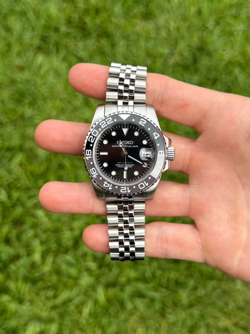 Seiko Mod Bruce Wayne NH35 Automático