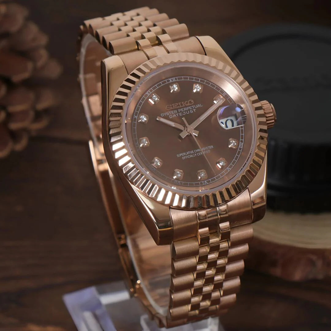 Seiko Mod Datejust Rose Gold Chocolate Crystals NH35 Automático